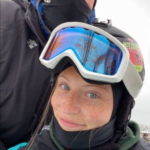 Meet your Posher, Brooke